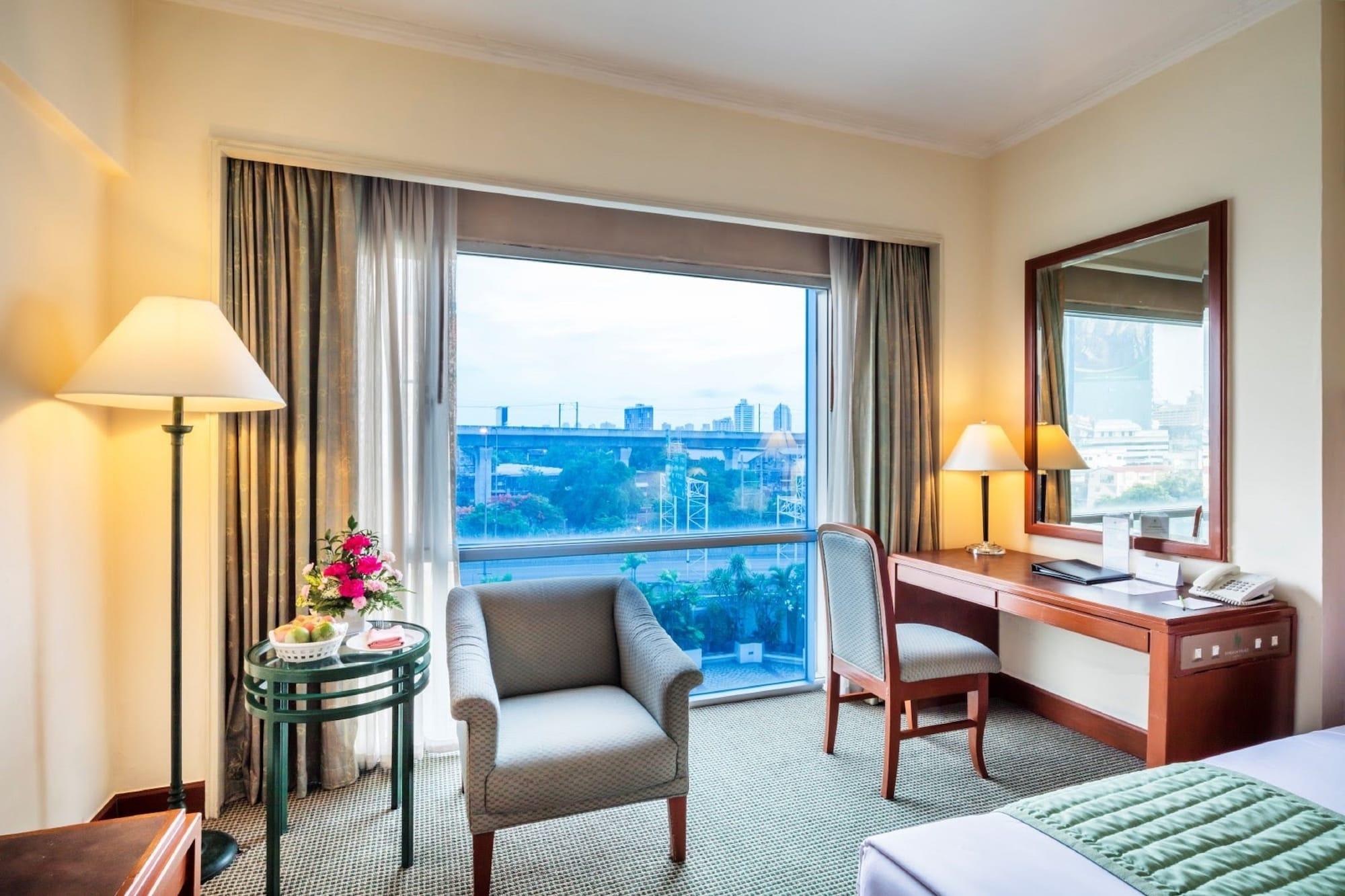 Bangkok Palace Hotel Exterior photo